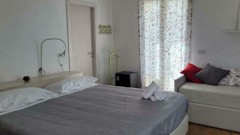 بنسيون Uliwood