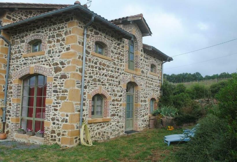 مبيت وإفطار Domaine De La Poyat