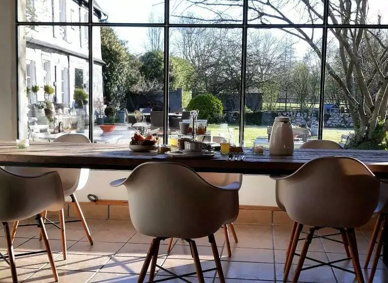 ベッドアンドブレックファースト Par Hasard Ou Pas