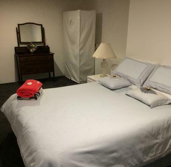 Panorama On Sorell B&b