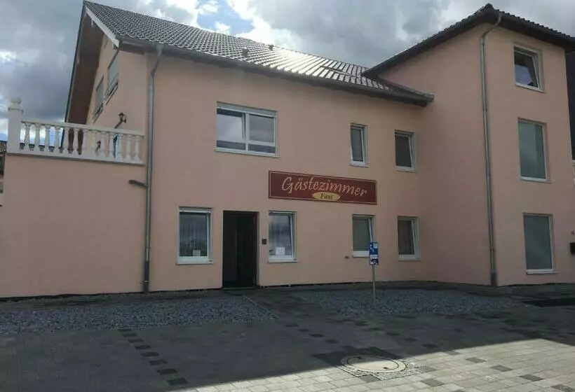 Majatalo Gästezimmer Faut