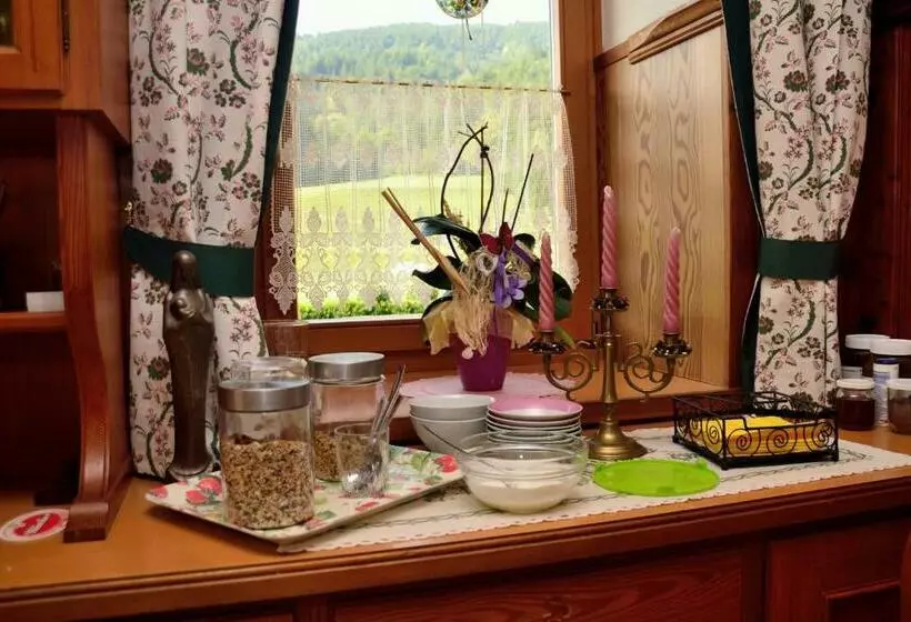 Majatalo Haus Jost Ingrid