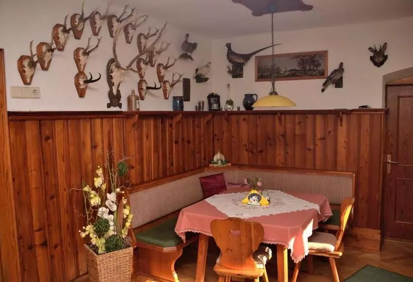 Majatalo Haus Jost Ingrid