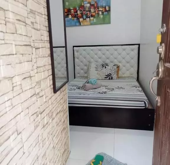 پانسیون N&j Lopez Lodging House