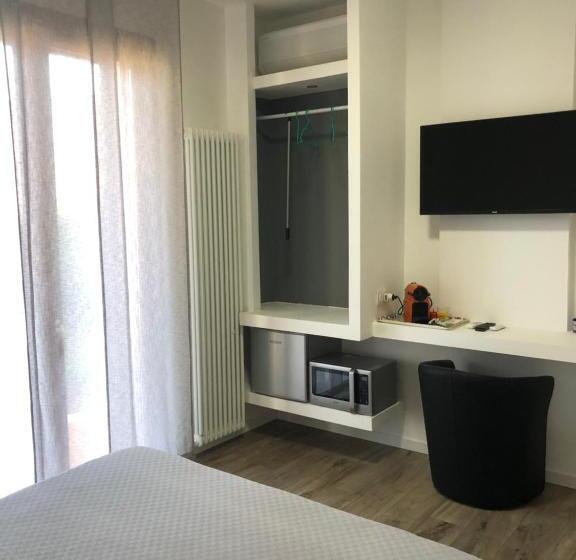 פנסיון Relax & Emozioni Rooms