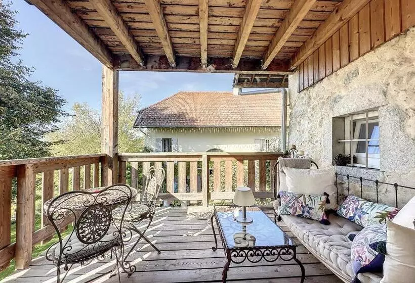 ベッドアンドブレックファースト Antre Lacs