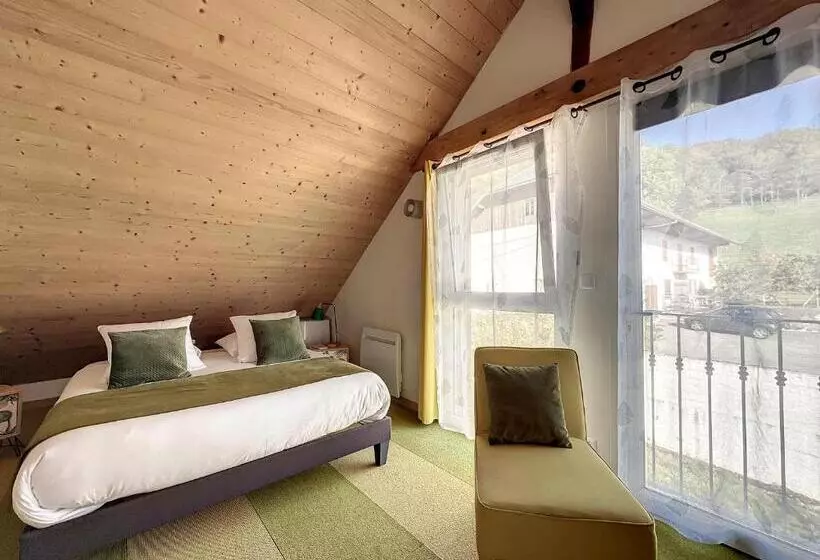 ベッドアンドブレックファースト Antre Lacs