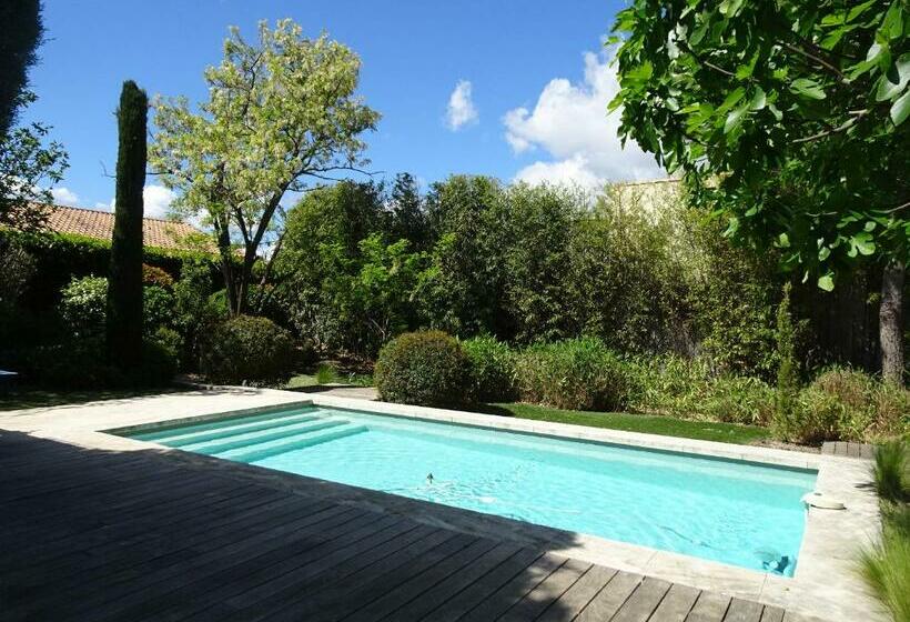 مبيت وإفطار Domaine De La Girafe