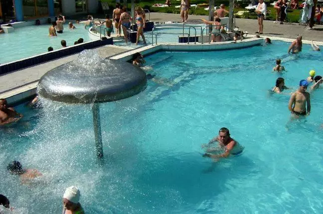 Aamiaismajoitus (B&B) Grill Terasz étterem és Szálláshely