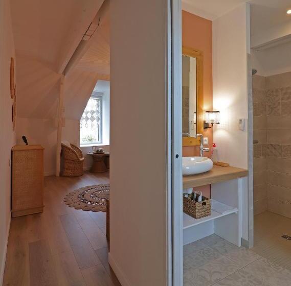 تختخواب و صبحانه La Grange Bagnolaise