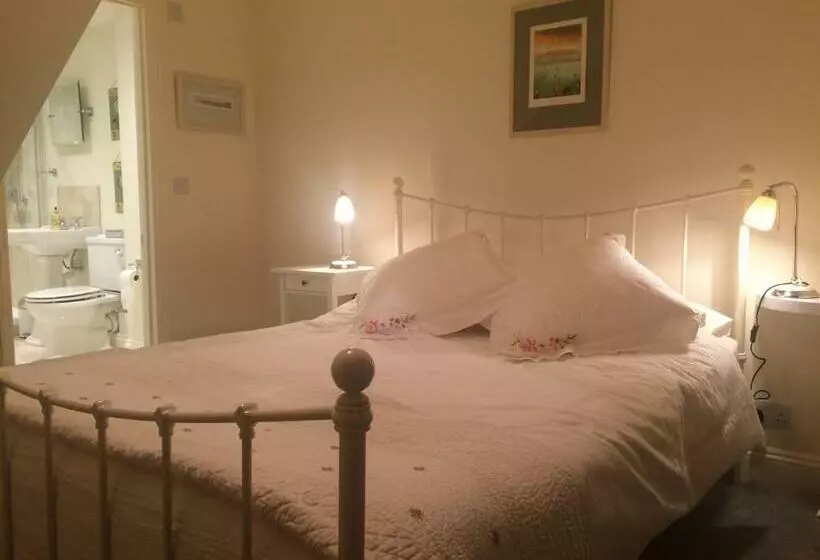 Aamiaismajoitus (B&B) Old Station Gardens, Sw London