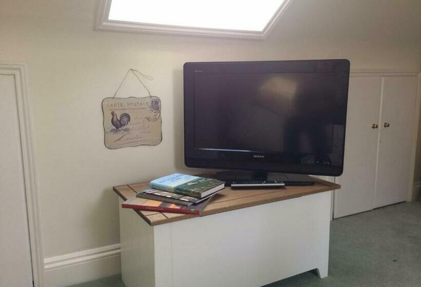 ベッドアンドブレックファースト Old Station Gardens, Sw London