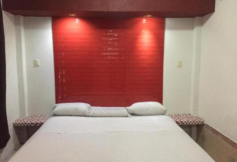 هتل Paraiso Express