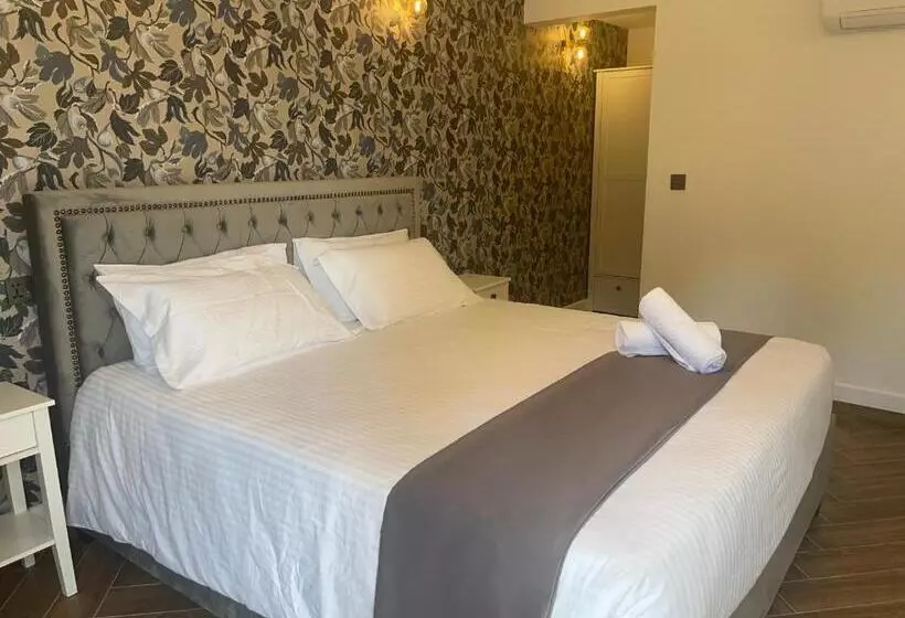 هتل The Red Farm Relais & Spa