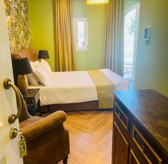 هتل The Red Farm Relais & Spa