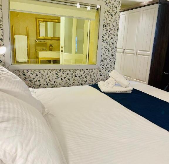 هتل The Red Farm Relais & Spa