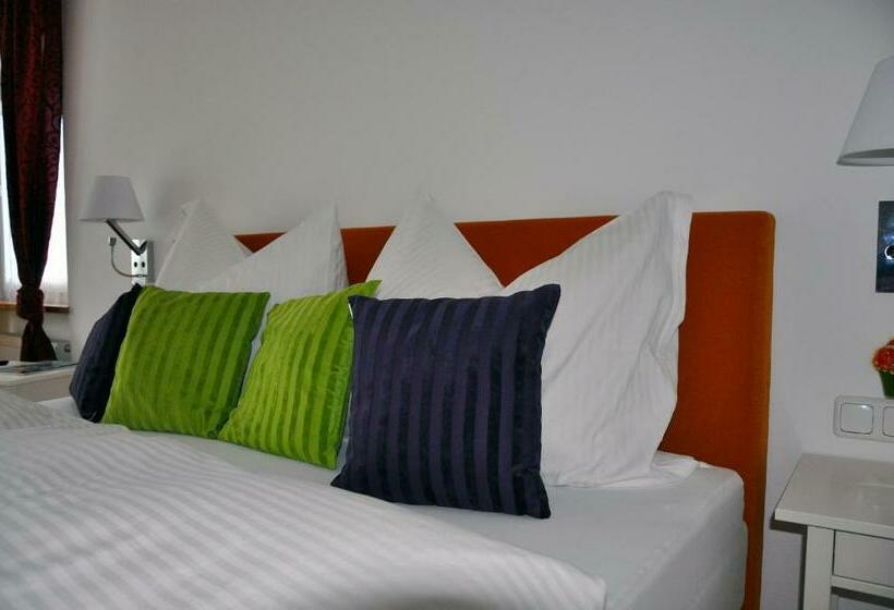 بنسيون Gästehaus Anna