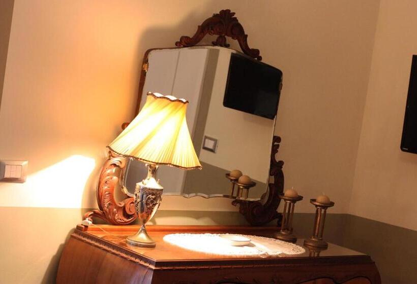 膳宿费 Il Punto A Maglie