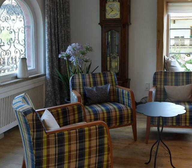 住宿加早餐  Gästehaus Kerschbaum