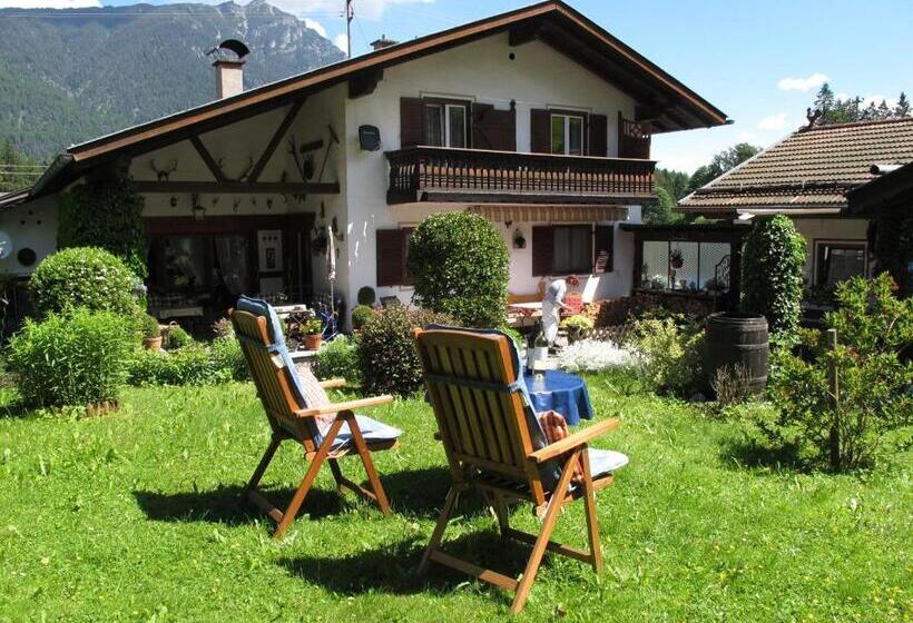 住宿加早餐  Gästehaus Kerschbaum