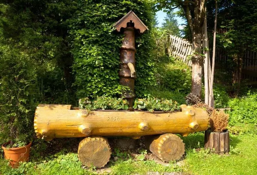 ベッドアンドブレックファースト Gästehaus Kerschbaum
