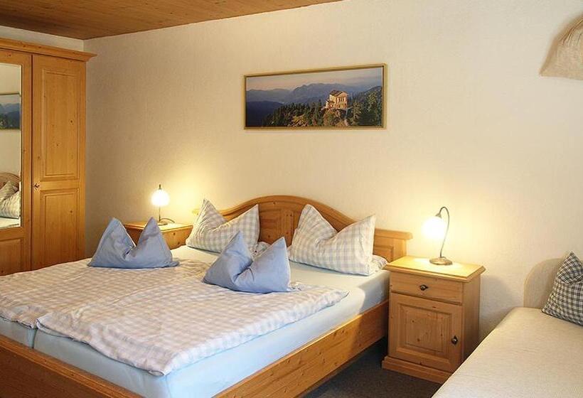 住宿加早餐  Gästehaus Kerschbaum