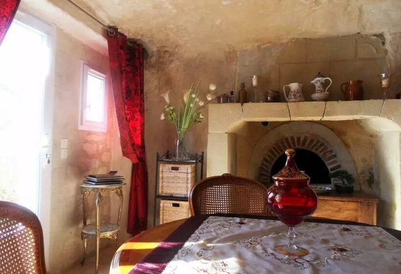 Aamiaismajoitus (B&B) Troglodelice