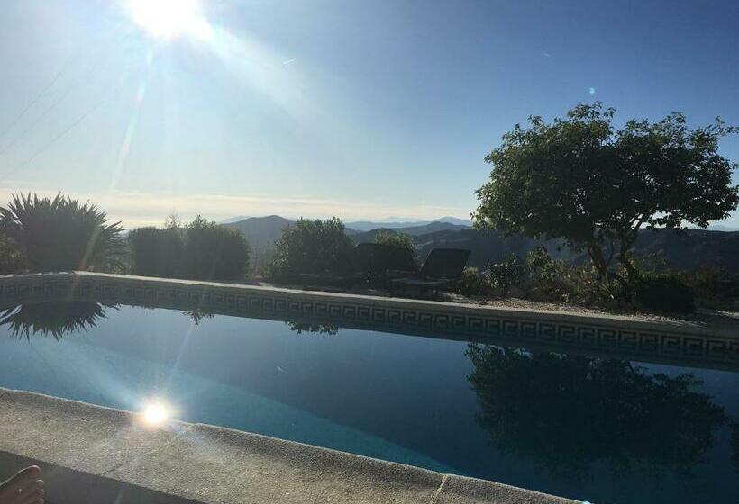 Casa B Bed & Breakfast, Adults Recommended