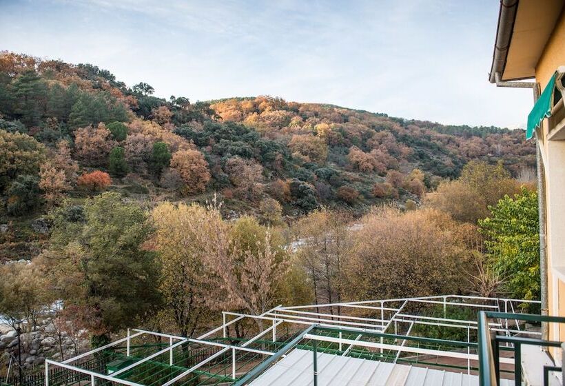 پانسیون Hostal La Pastora