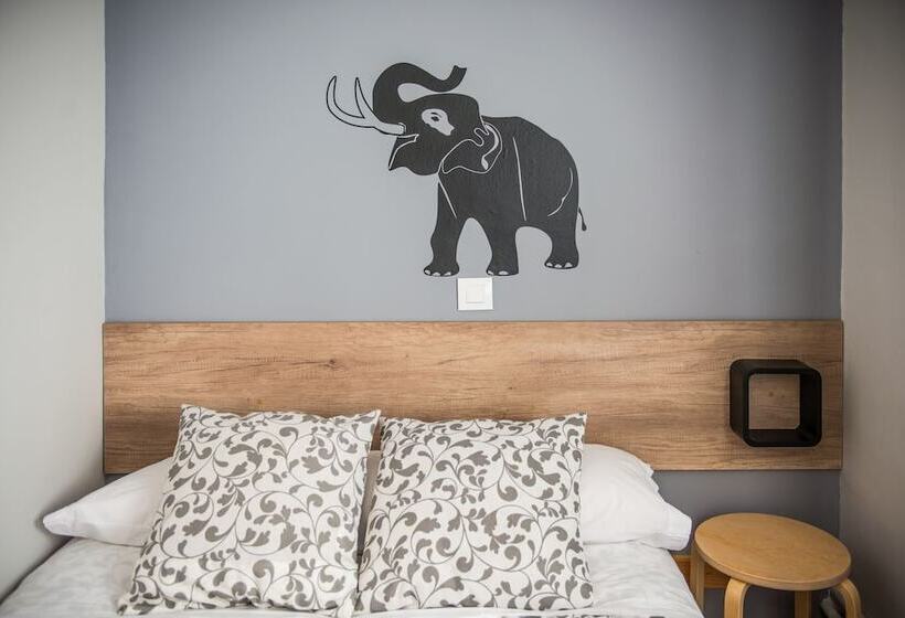 پانسیون Hostal La Pastora