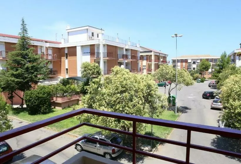 تختخواب و صبحانه Parco Carrara