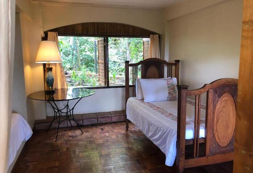 호텔 Ataalaya Farmhouse