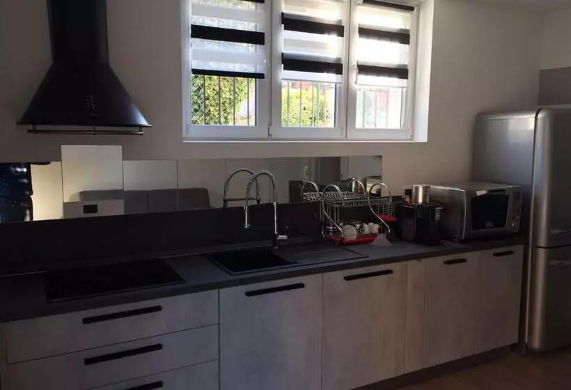 Majatalo Guest House Persico