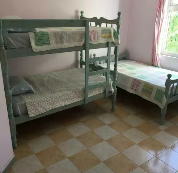 پانسیون Villa Bella Charming Beachfront Guesthouse