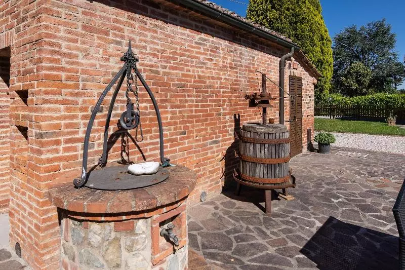 Aamiaismajoitus (B&B) Borgo Terrosi