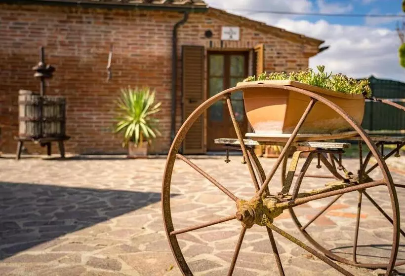 Aamiaismajoitus (B&B) Borgo Terrosi