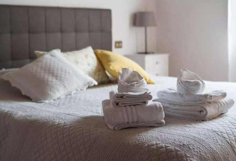 Aamiaismajoitus (B&B) Borgo Terrosi