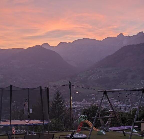 تختخواب و صبحانه Chantemerle 1741, Chambres D Hôtes à La Montagne