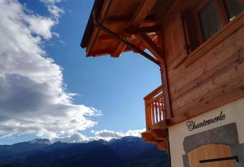 ベッドアンドブレックファースト Chantemerle 1741, Chambres D Hôtes à La Montagne