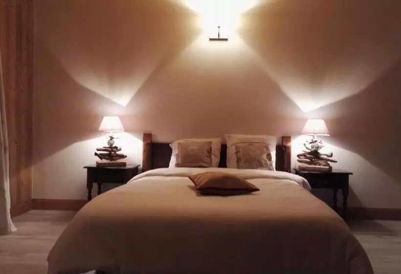 ベッドアンドブレックファースト Chantemerle 1741, Chambres D Hôtes à La Montagne