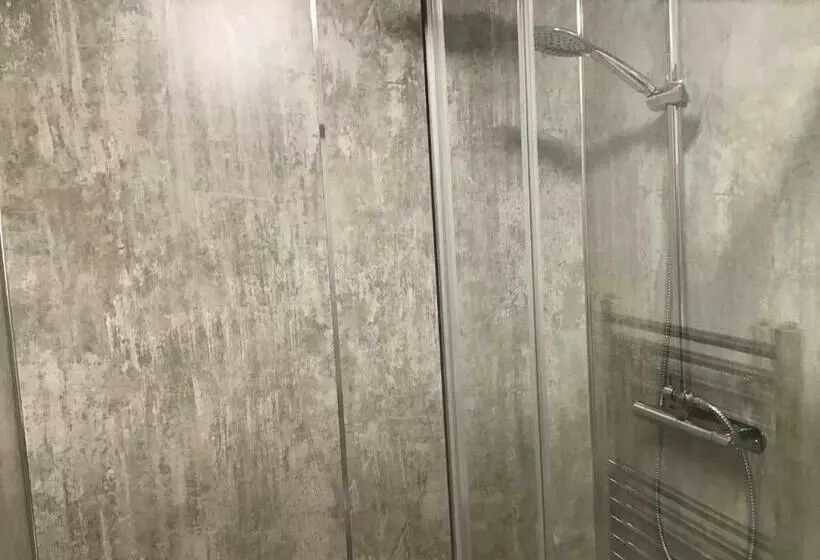 Aamiaismajoitus (B&B) Lathamor