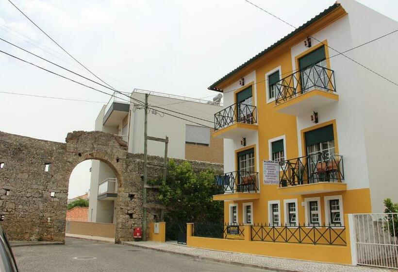 تختخواب و صبحانه Vina S Place