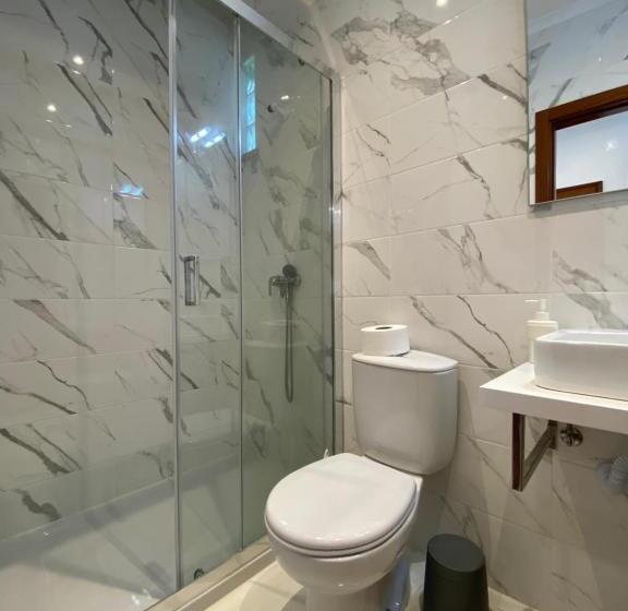 تختخواب و صبحانه Vina S Place