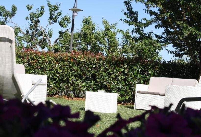 Отель Agriturismo Biagiotti