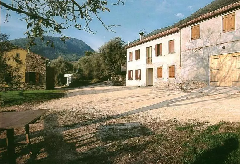 ホテル Il Castagneto