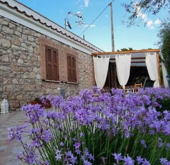 ベッドアンドブレックファースト Agriturismo Country Casale Rufo