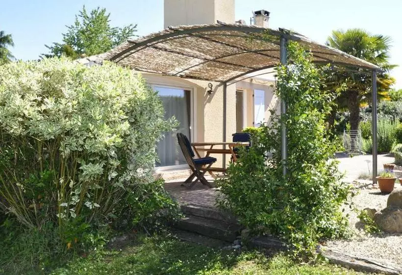 Aamiaismajoitus (B&B) L Escale Dordogne