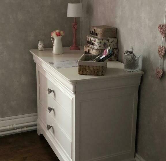 مبيت وإفطار Les Thiausères