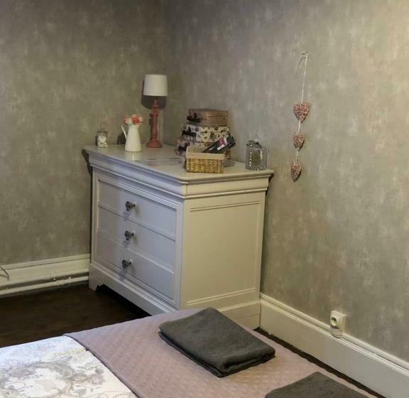 مبيت وإفطار Les Thiausères