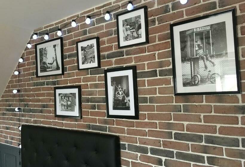 مبيت وإفطار Les Thiausères